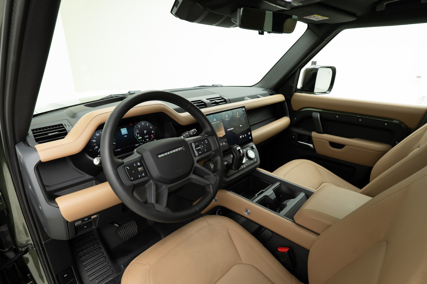 2026 LAND ROVER DEFENDER X- DAYNAMIC HSE P400E GCC UNDER WARRANTY